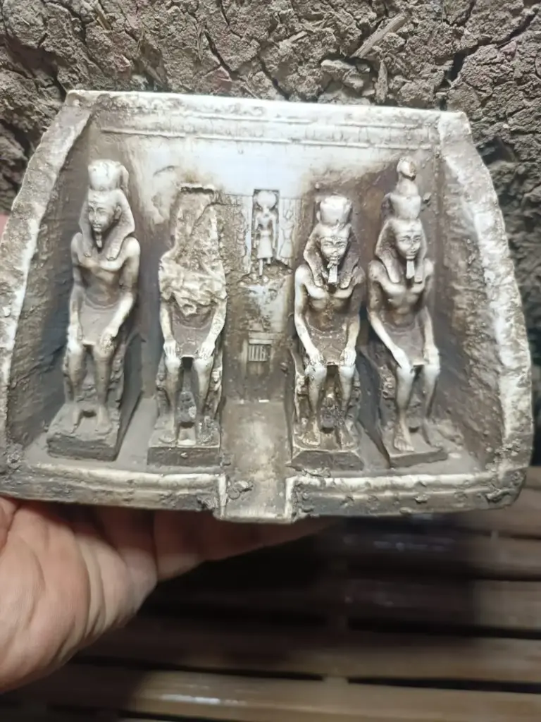 WhatsApp Image 2025-12-01 at 00.03.18.webp