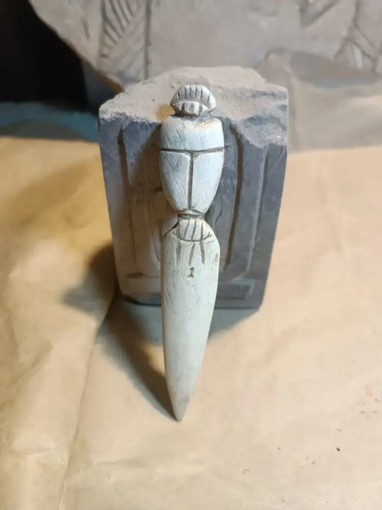 TuT Scarab Dagger